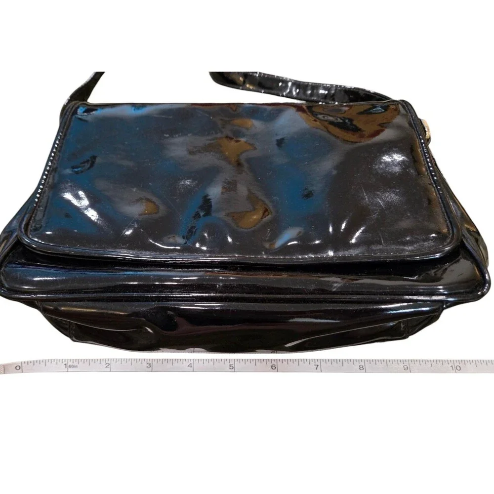 Vintage 1970s–1980s Black Patent Finish Shoulder Bag